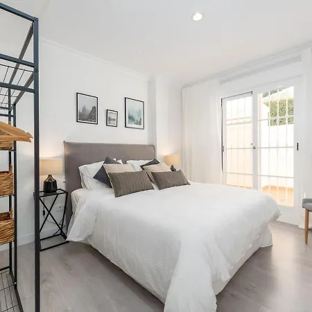 Senorio De Aloha 2 Bedroom Within Walking Distance To Puerto Banus 아파트 *