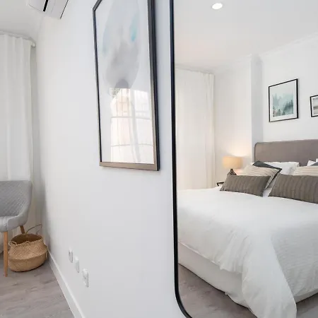 Senorio De Aloha 2 Bedroom Within Walking Distance To Puerto Banus Apartment *